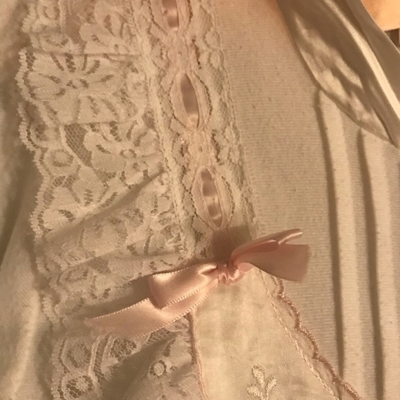 Vintage Ashley Taylor Ankle Length Long Nightgown White Pink Ruffle Lace size M - Picture 3 of 7